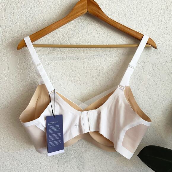 Honeylove Womens Crossover Bra 1X White Wireless Padded Adjustable NWT - Picture 2 of 3